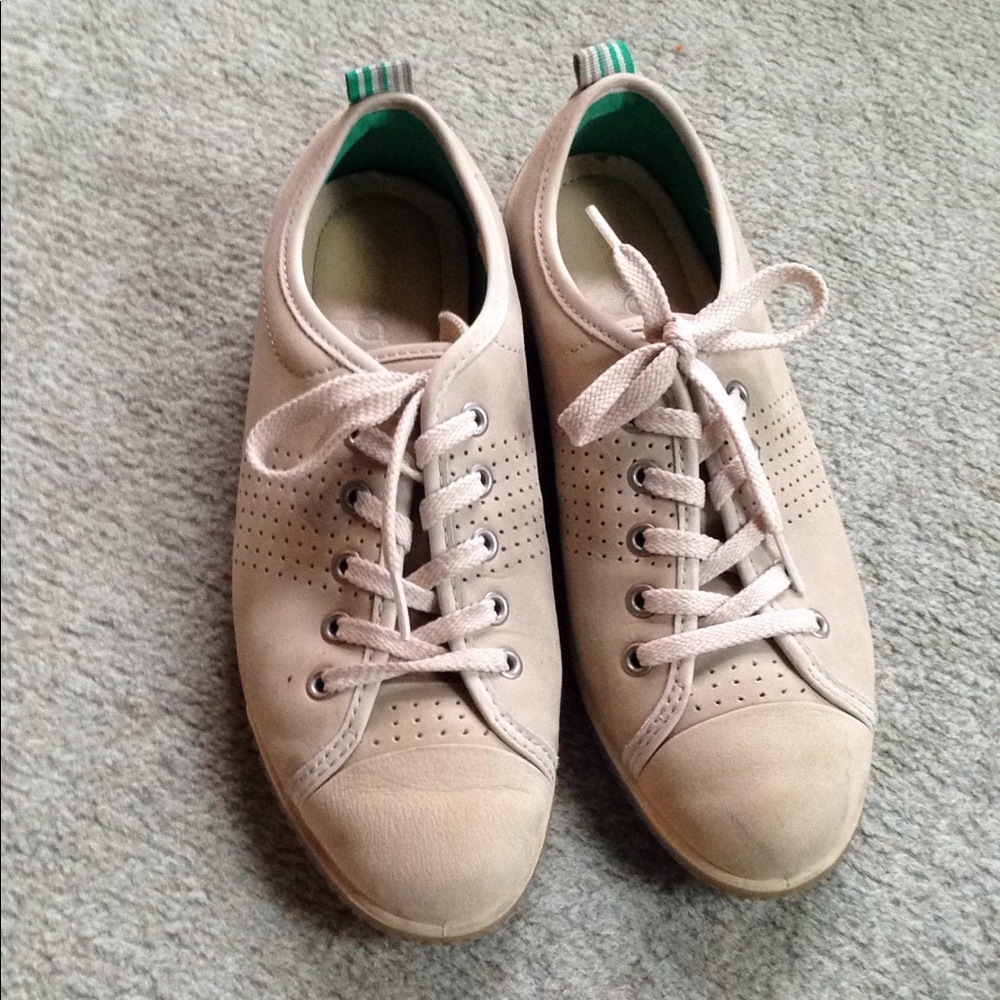 Ecco sneakers